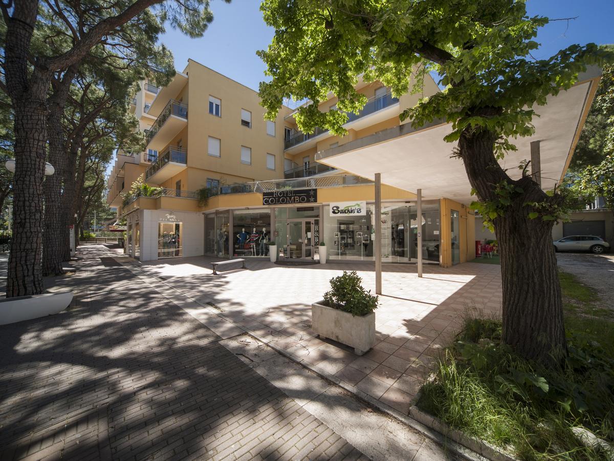 Hotel Colombo Riccione Exterior photo